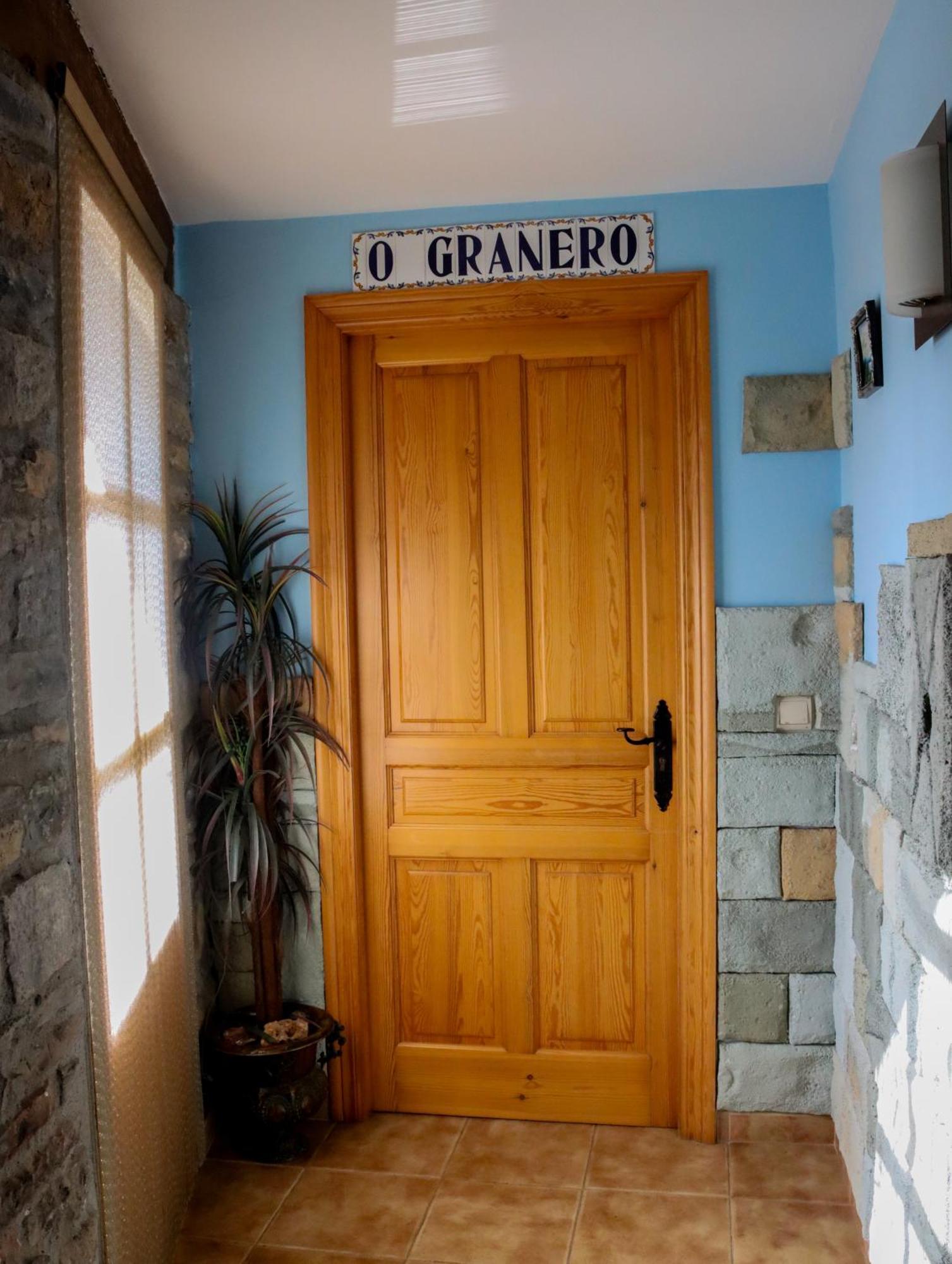 Las Bodegas De Claveria El Humo de Muro 外观 照片